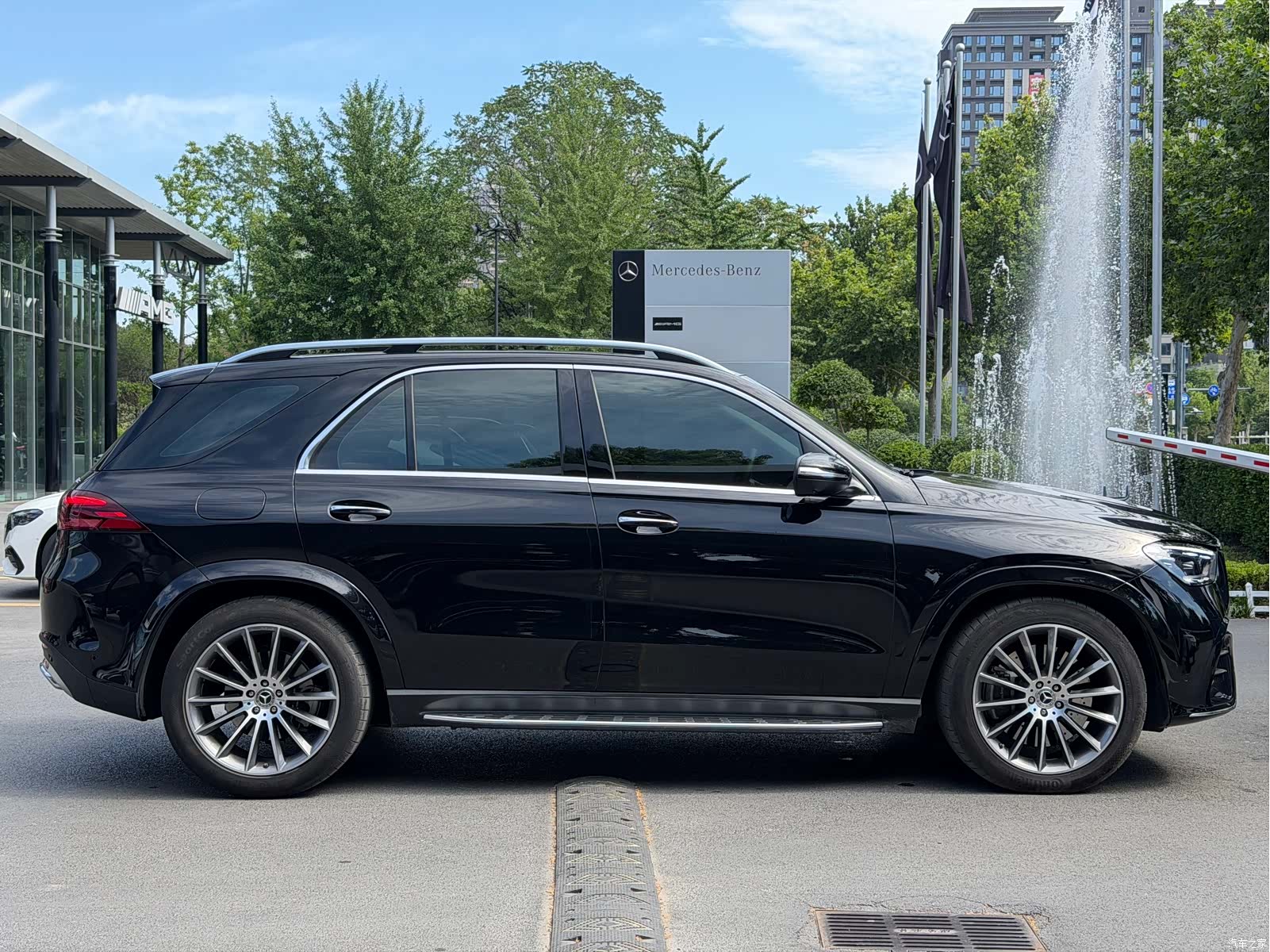 Mercedes-Benz GLE, 2024 3