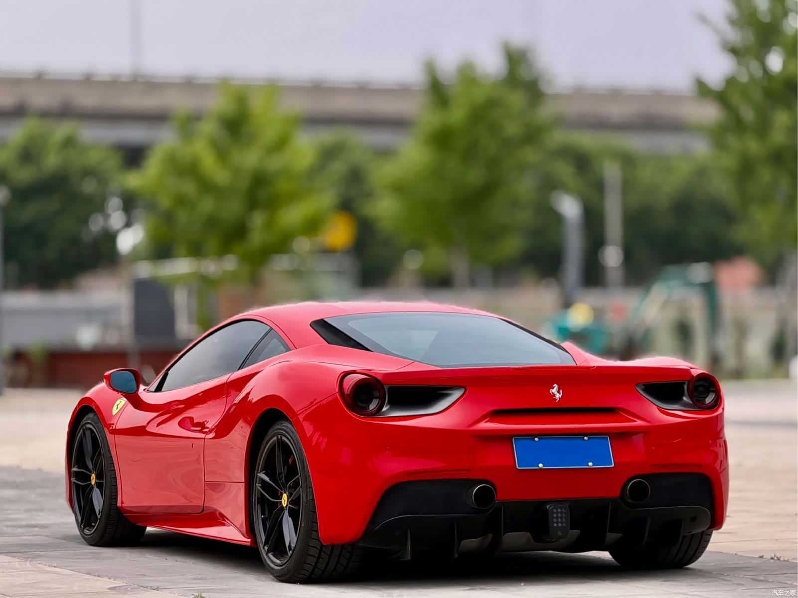Ferrari 488, 2016 12