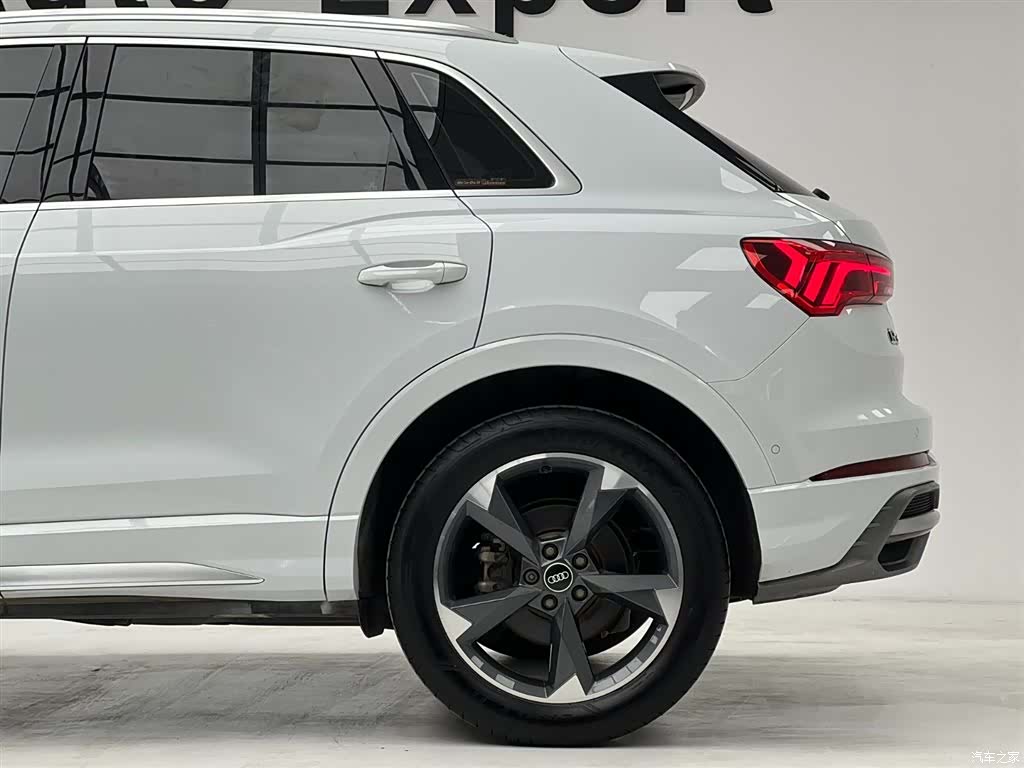Audi Q3, 2022 15