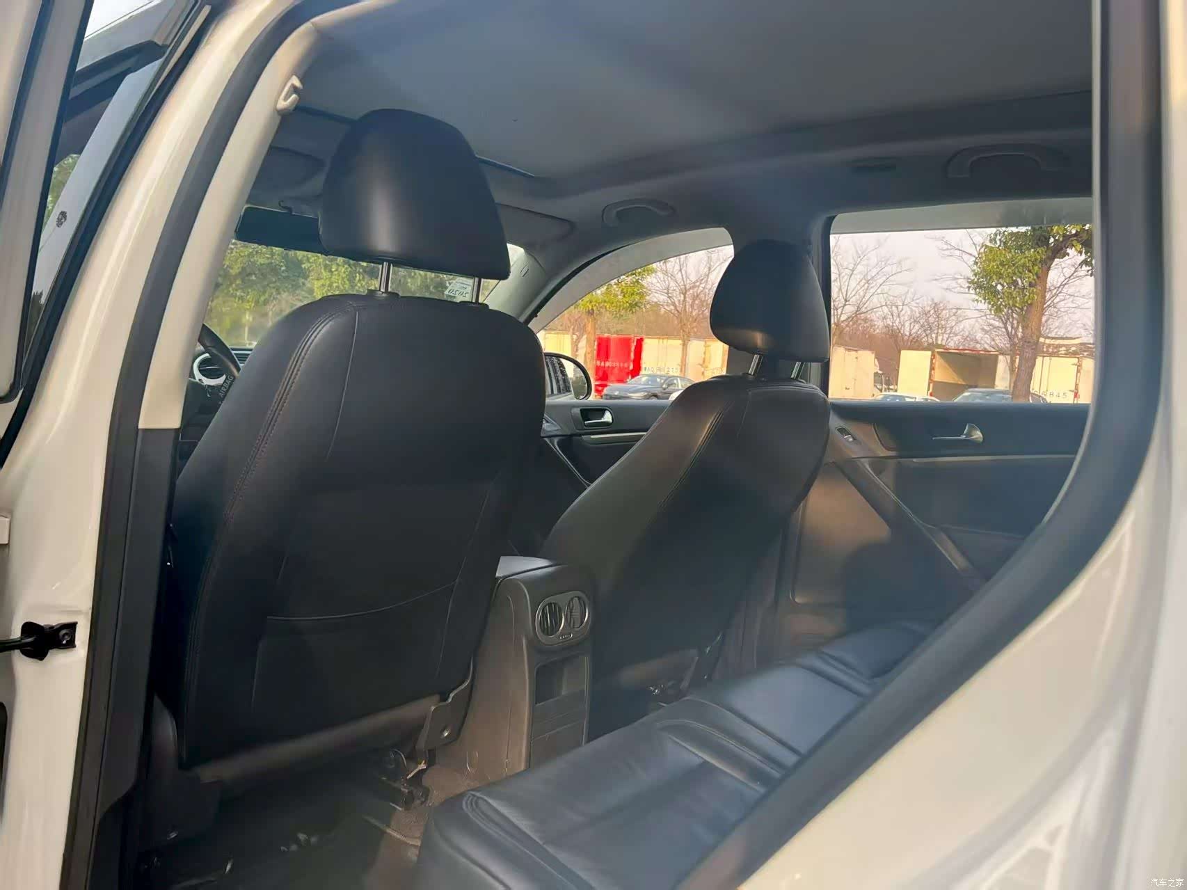 Volkswagen Tiguan, 2012 8