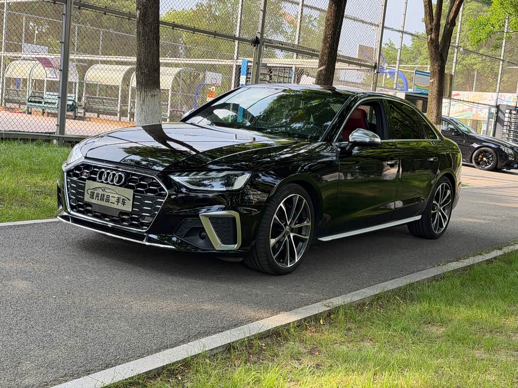 Audi S4