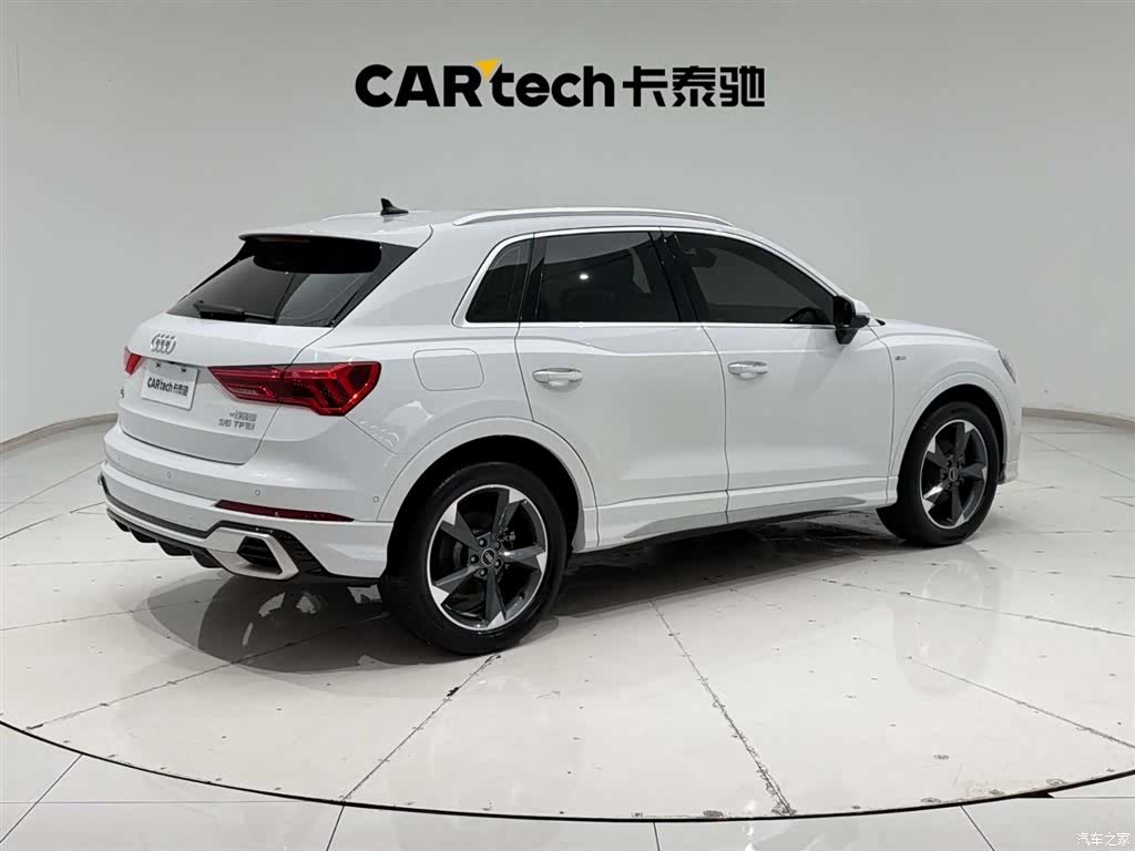 Audi Q3, 2023 11