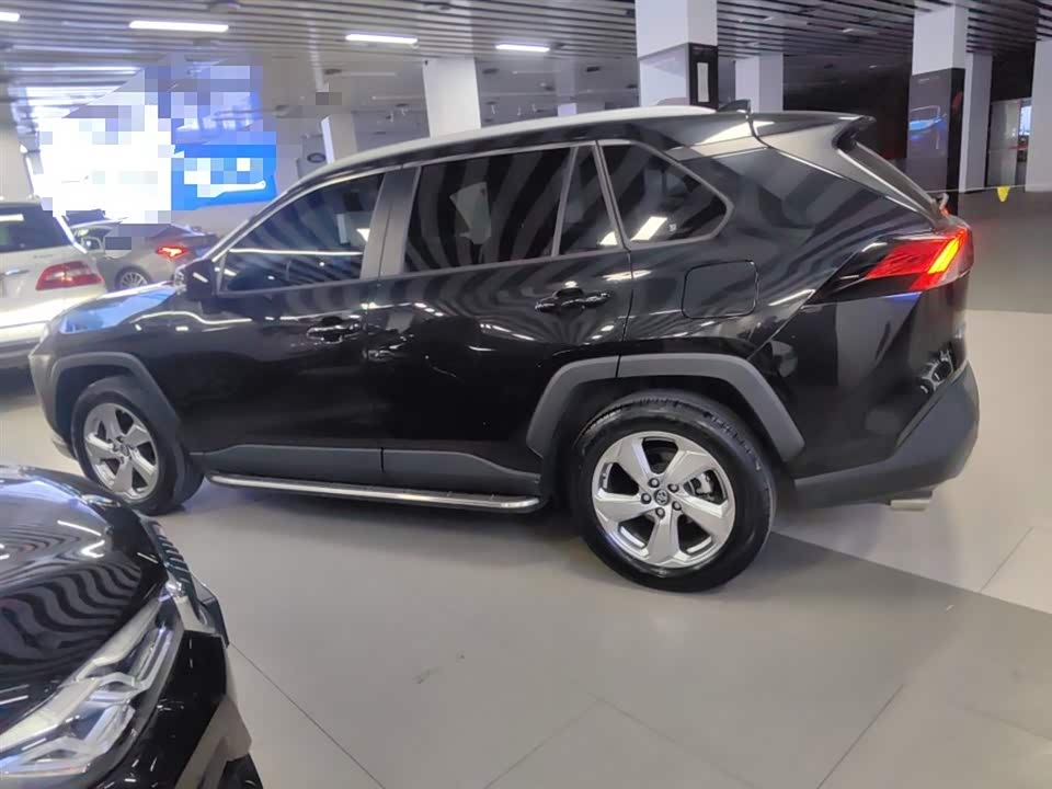 Toyota RAV4 Rongfang