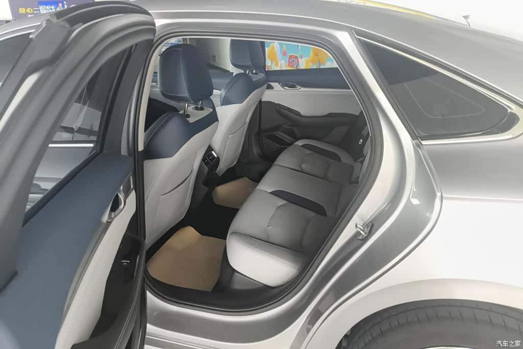 Geely Preface, 2022 11