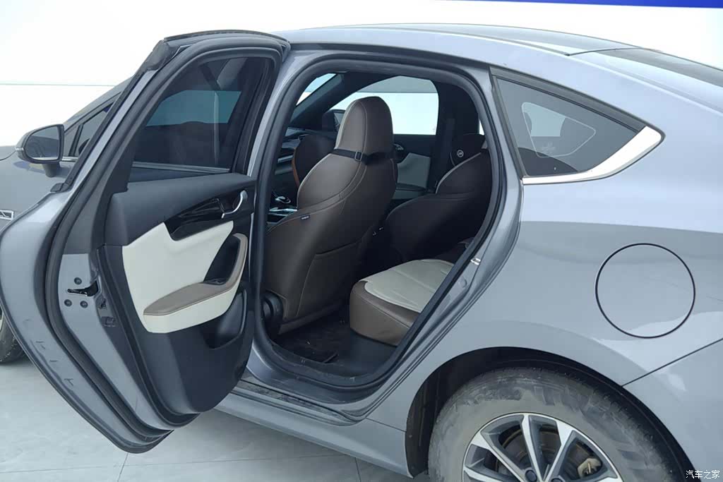 BYD Qin, 2024 11