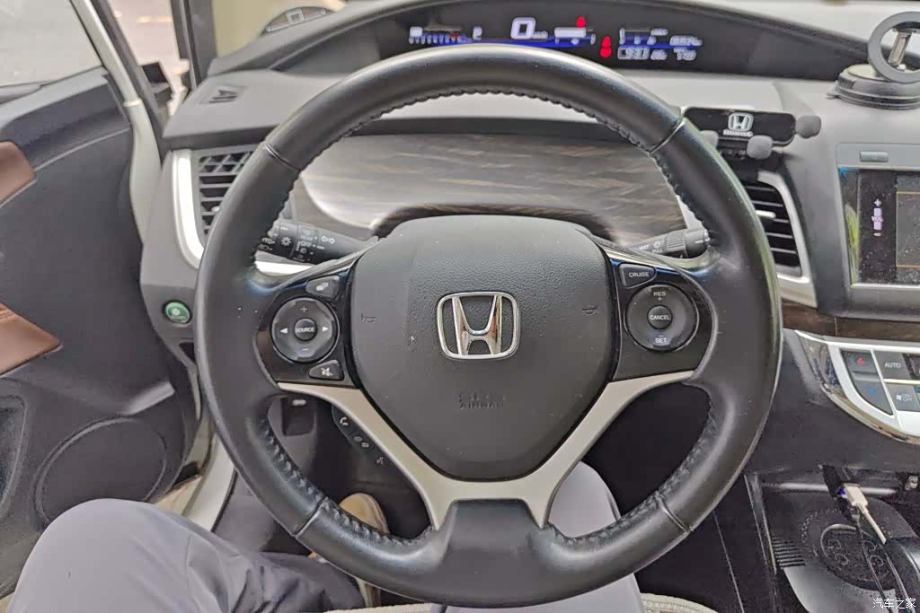 Honda Jade, 2017 15