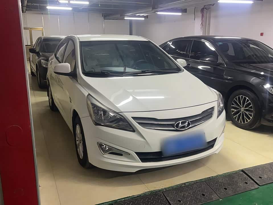 Hyundai Rena
