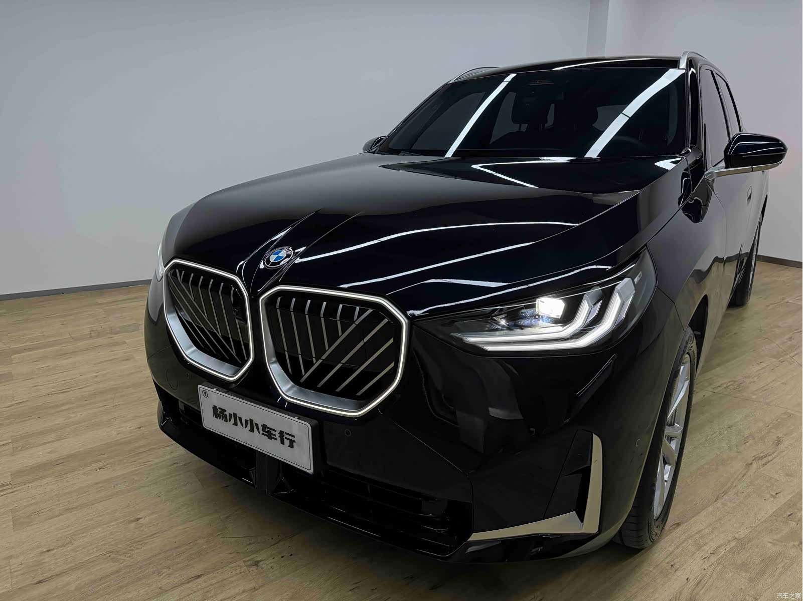 BMW X3, 2026 4