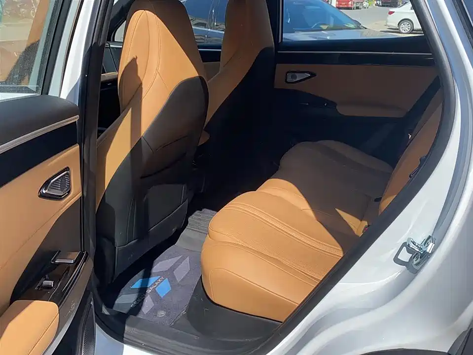 Geely Galaxy Galaxy L7