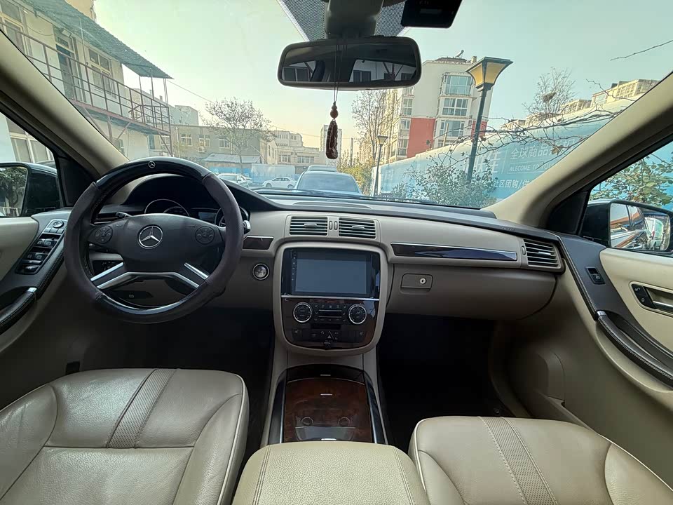 Mercedes-Benz R-class