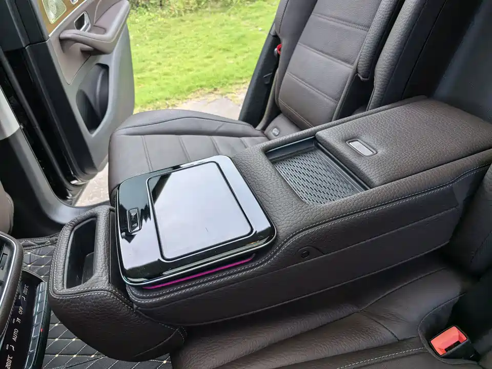 Mercedes-Benz GLS Mercedes-Benz GLS