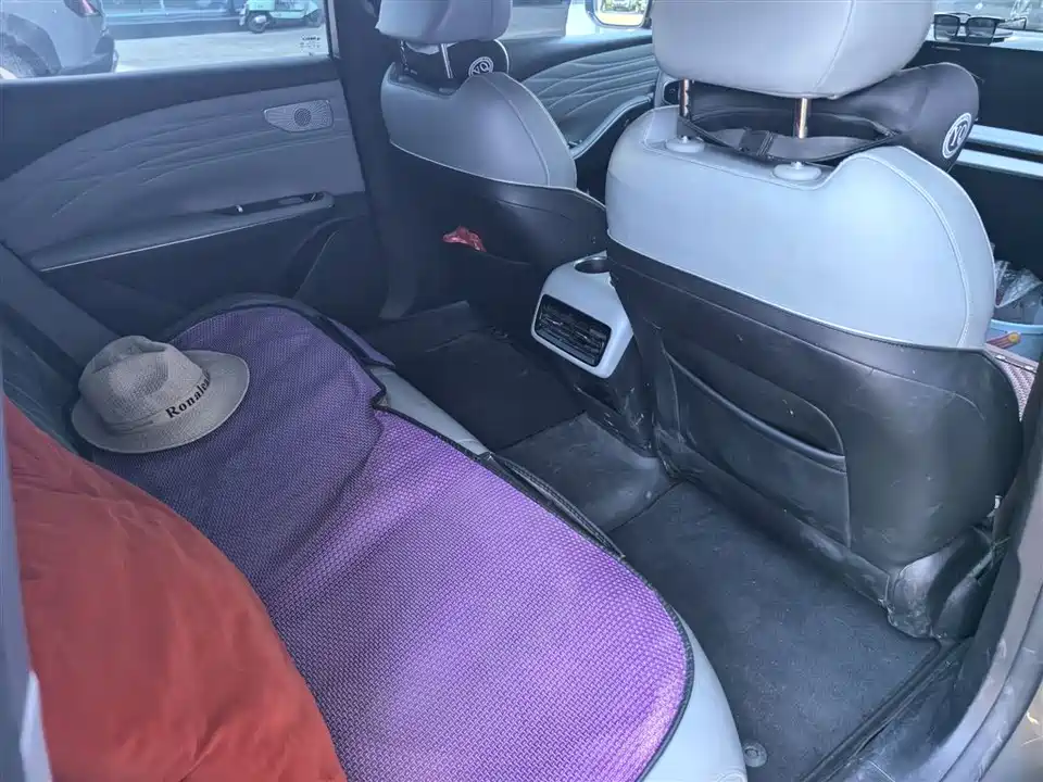 Geely Galaxy Galaxy E8