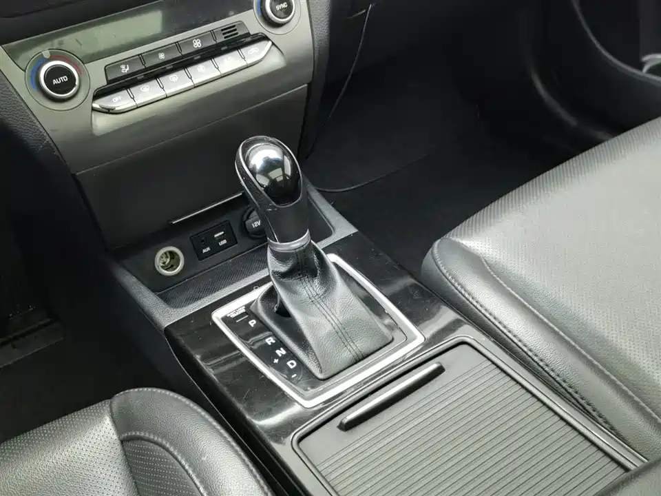 Hyundai Name picture