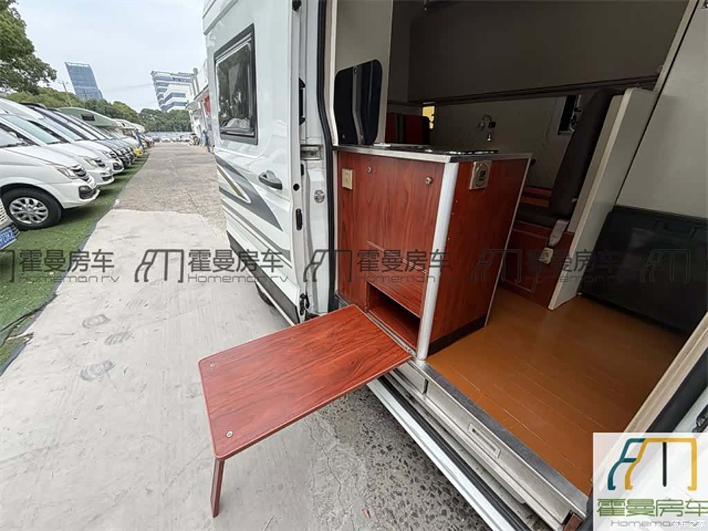 Maxus V90, 2020 17