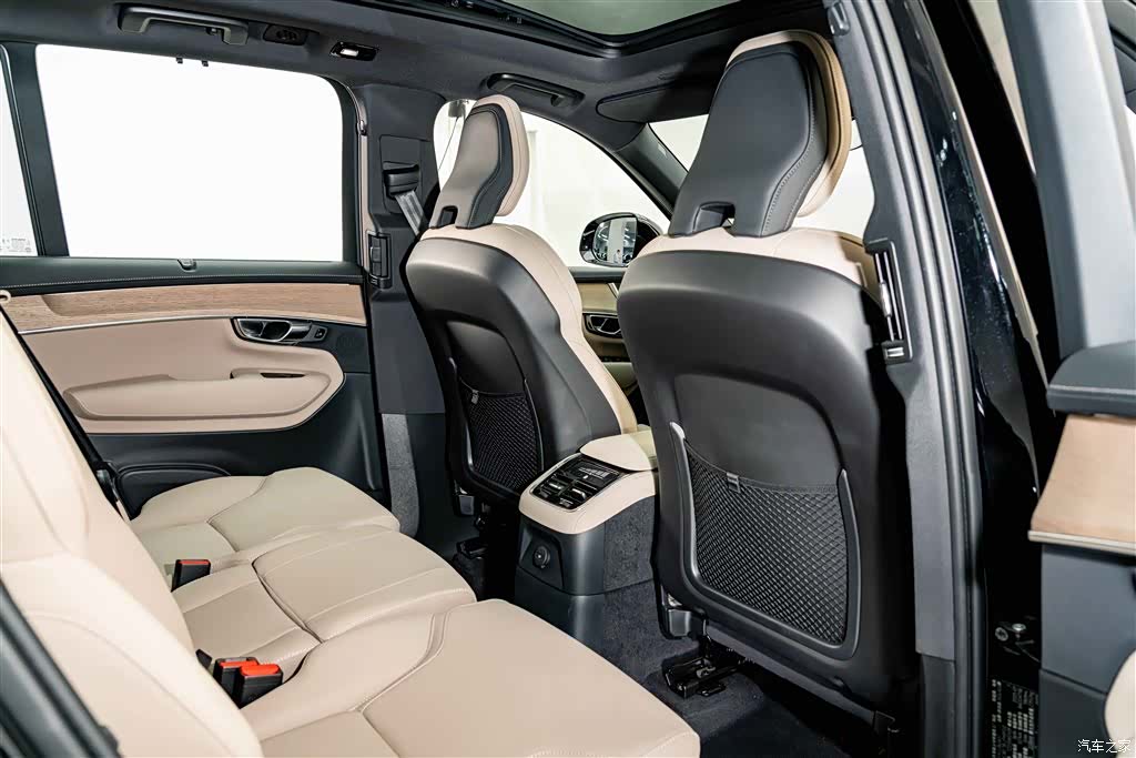 Volvo XC90, 2026 22