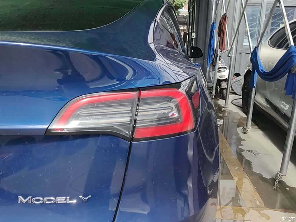 Tesla Model Y, 2021 8