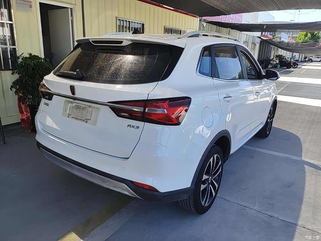Roewe RX3, 2019 7
