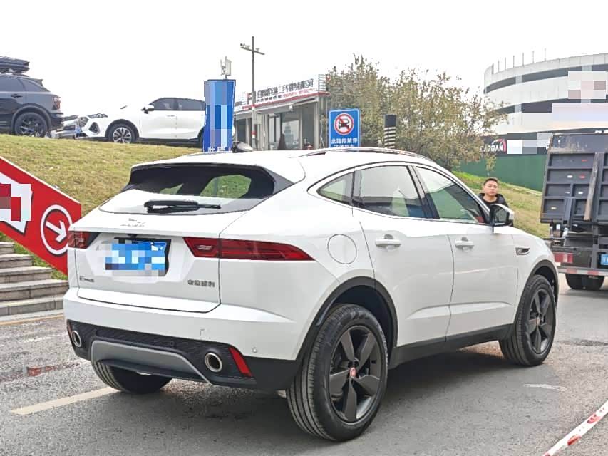 Jaguar E-PACE