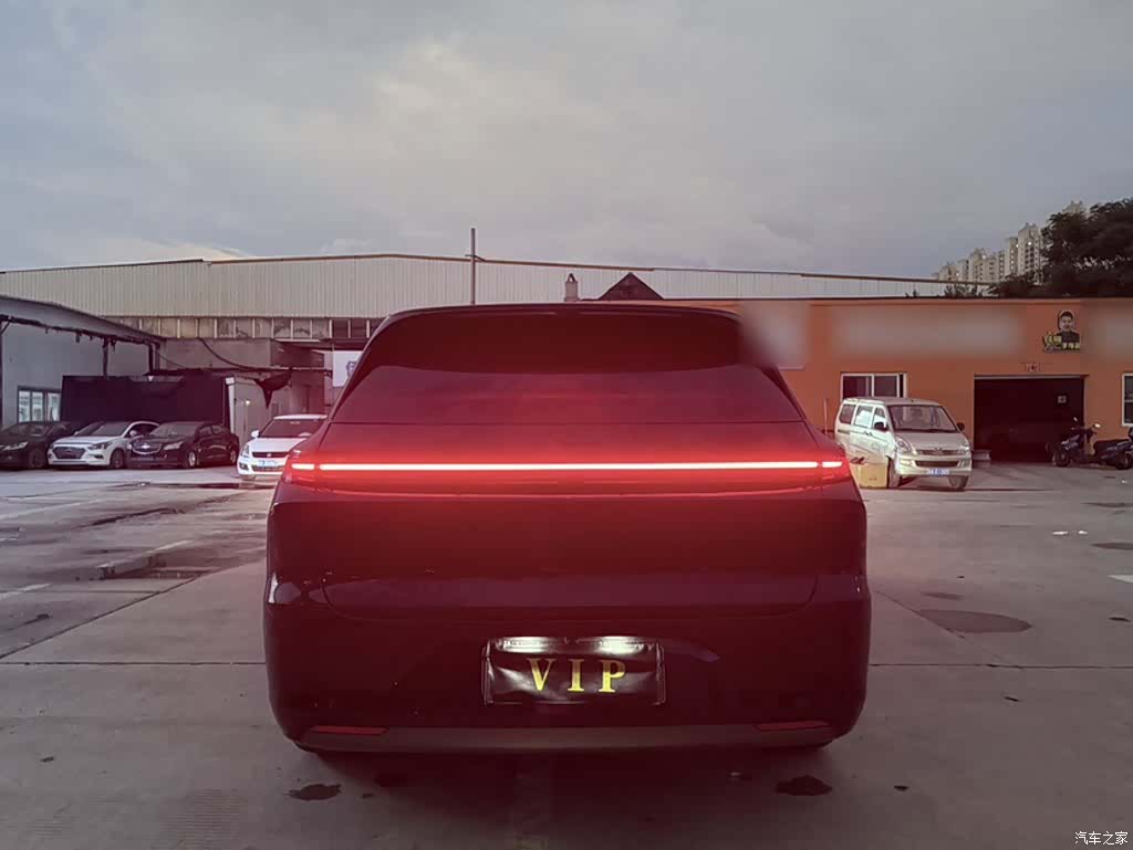 Li Auto L6, 2024 6