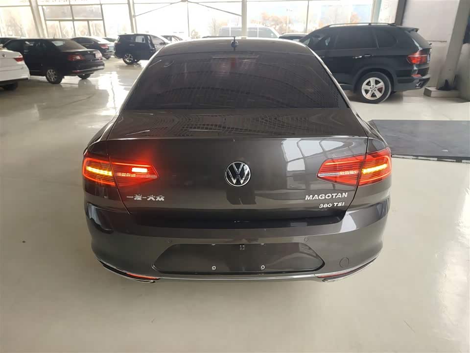 Volkswagen Magotan
