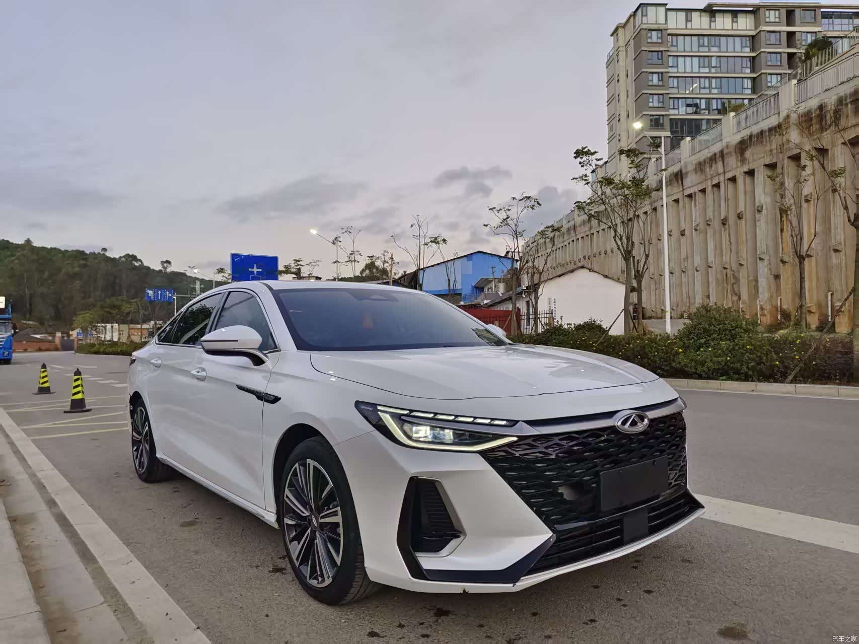 Chery Arrizo 8, 2024 3