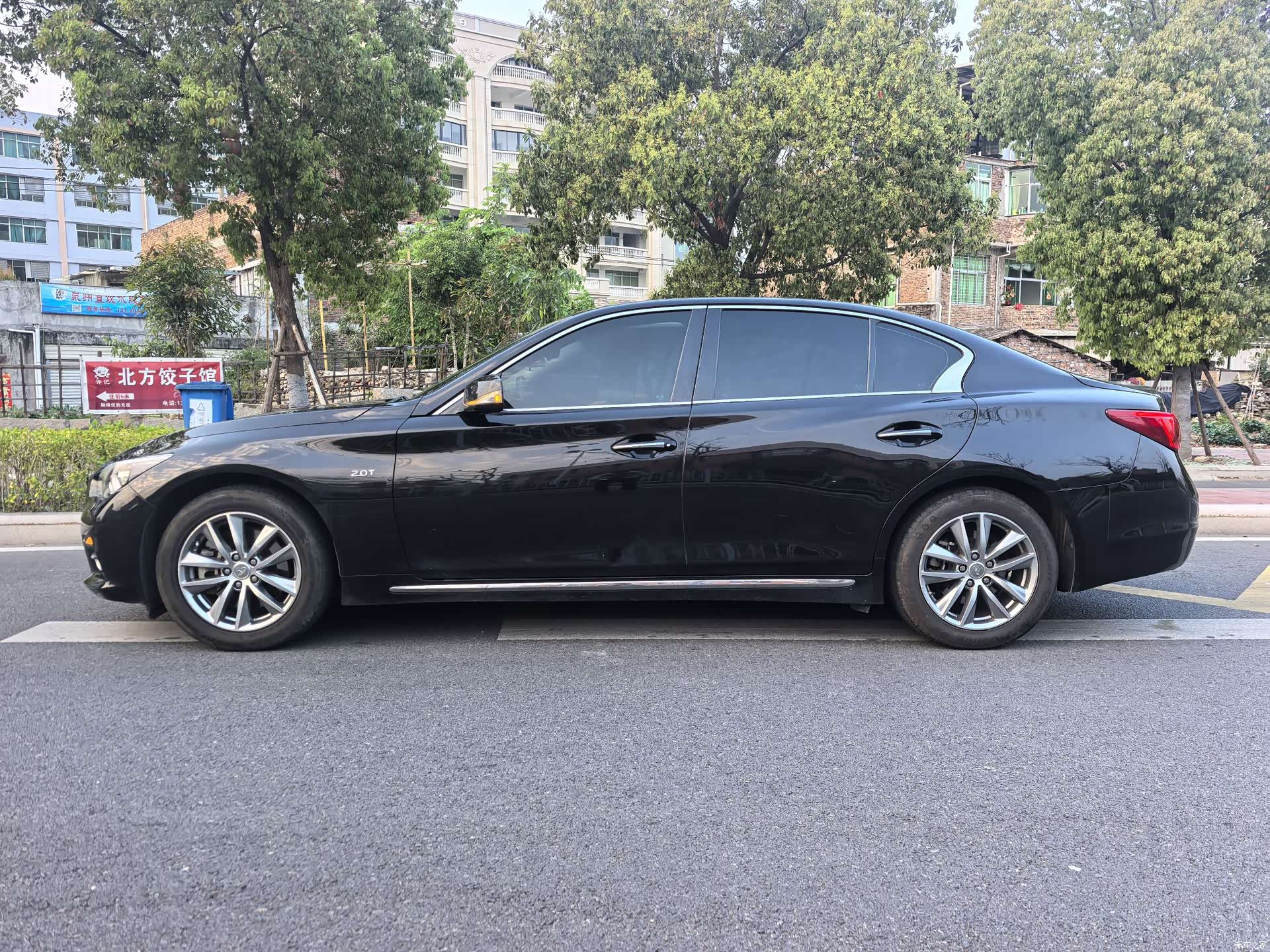 Infiniti Q50L, 2017 18