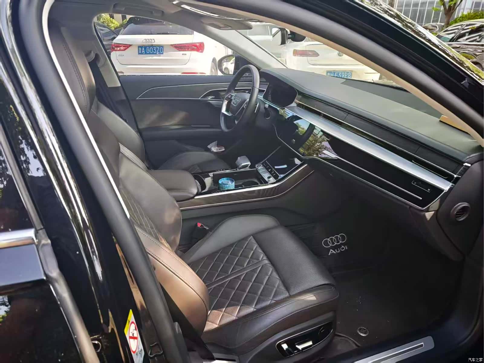 Audi A8L, 2021 все фото