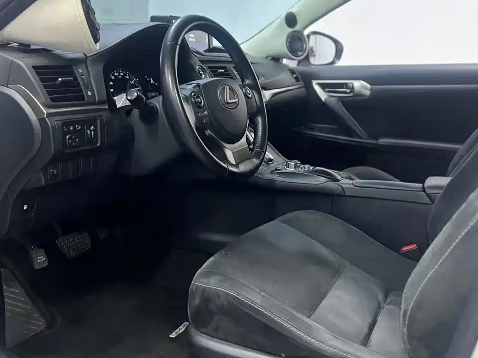 Lexus CT