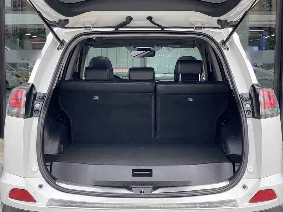 Toyota RAV4 Rongfang