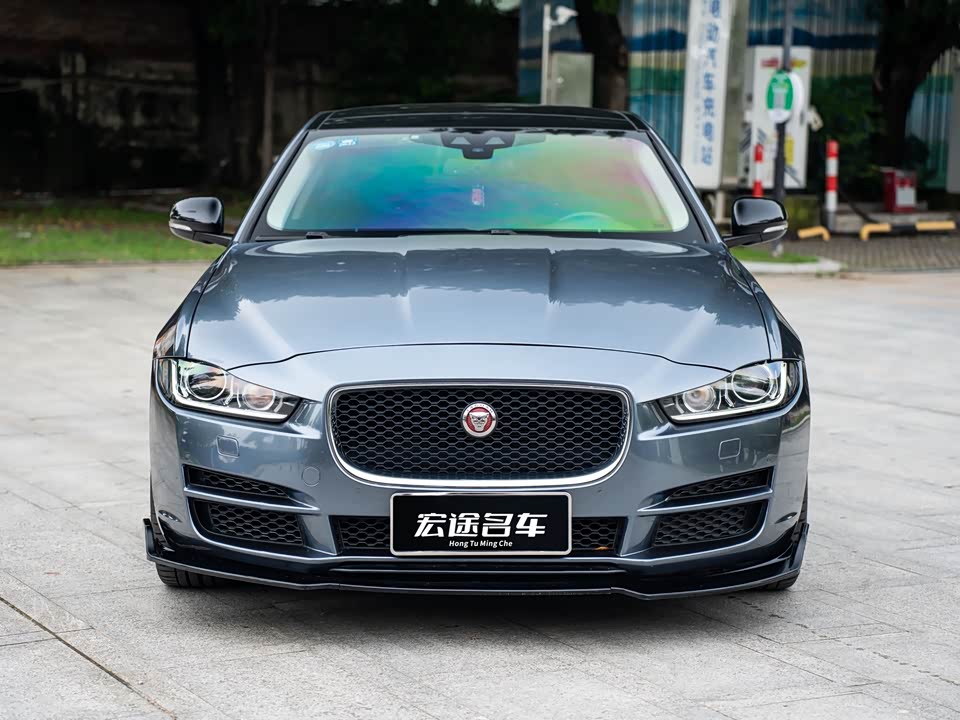 Jaguar XEL Jaguar XEL
