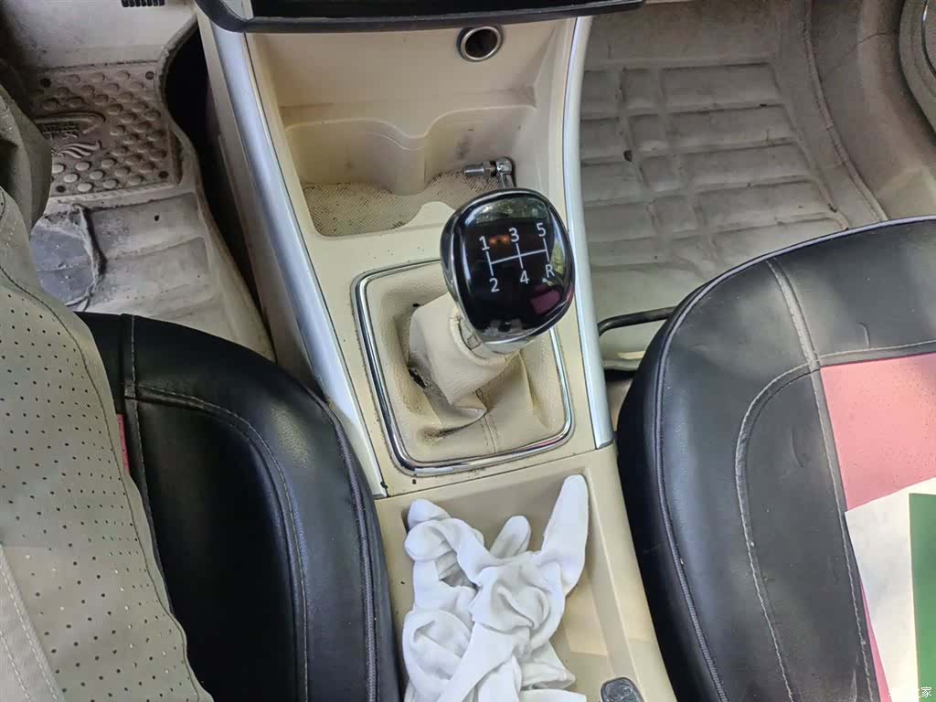 BAIC D20, 2015 15