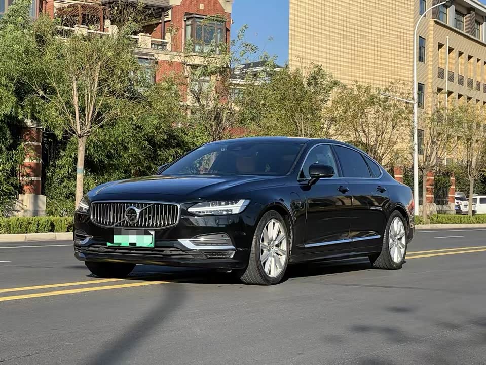 Volvo S90