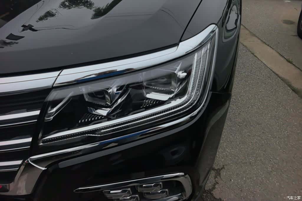 Roewe RX8, 2020 все фото