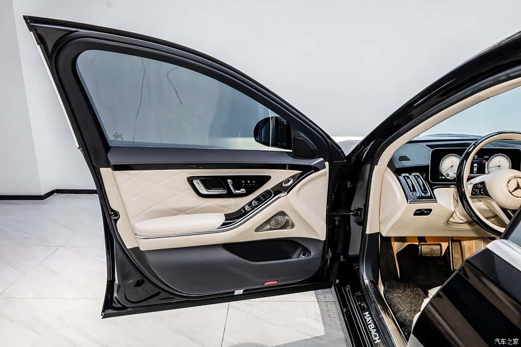 Maybach S-Class, 2023 8