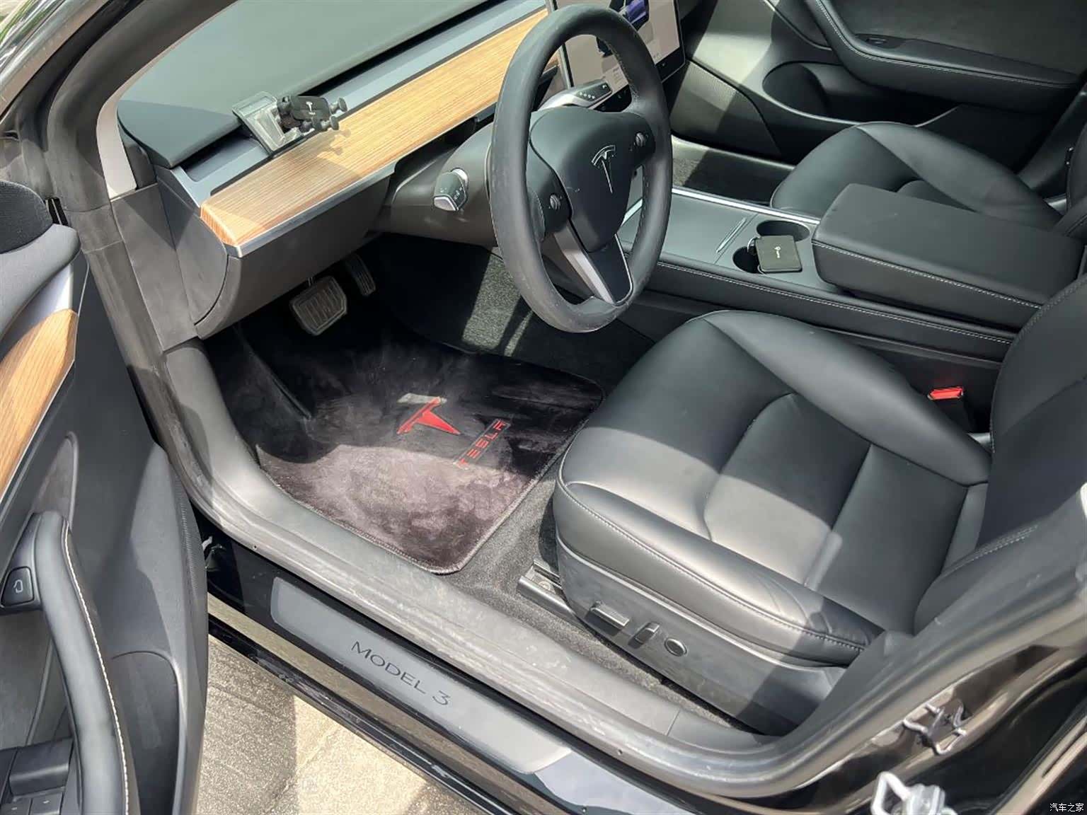 Tesla Model 3, 2022 12