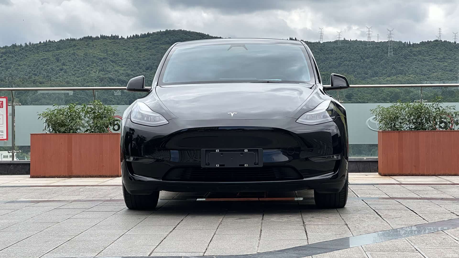 Tesla Model Y, 2022 2