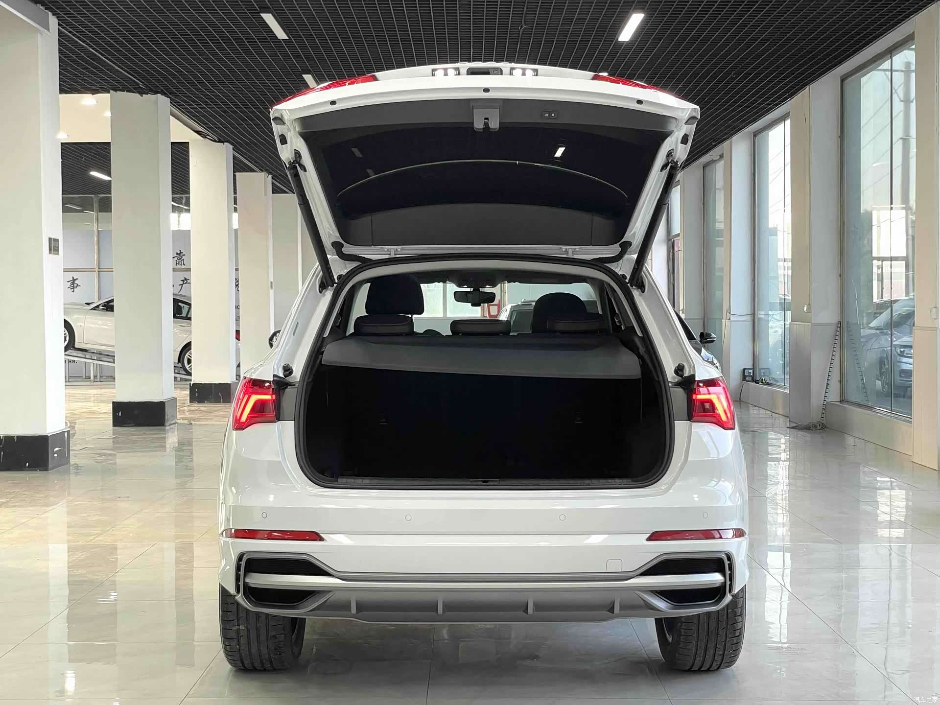 Audi Q3, 2022 16