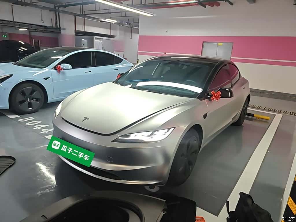 Tesla Model 3, 2025 1