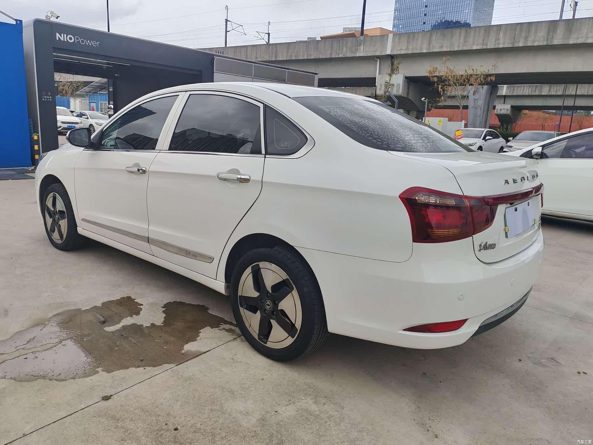 DongFeng E70, 2021 6