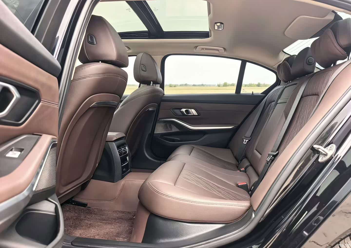 BMW i3, 2023 9