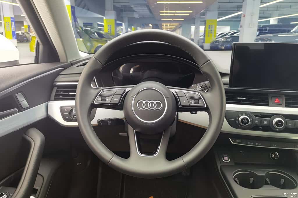 Audi A4L, 2024 15