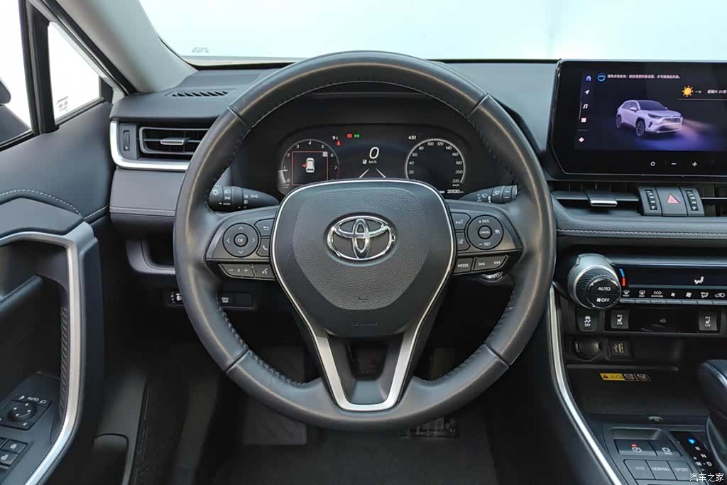 Toyota RAV4, 2024 15