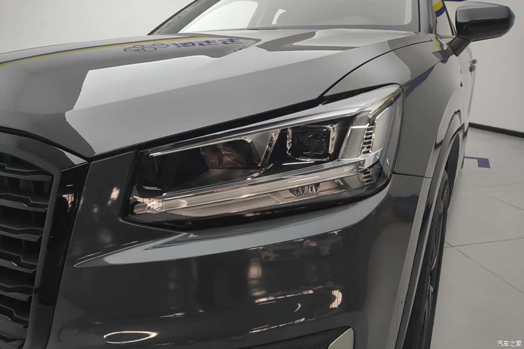 Audi Q2L, 2021 все фото