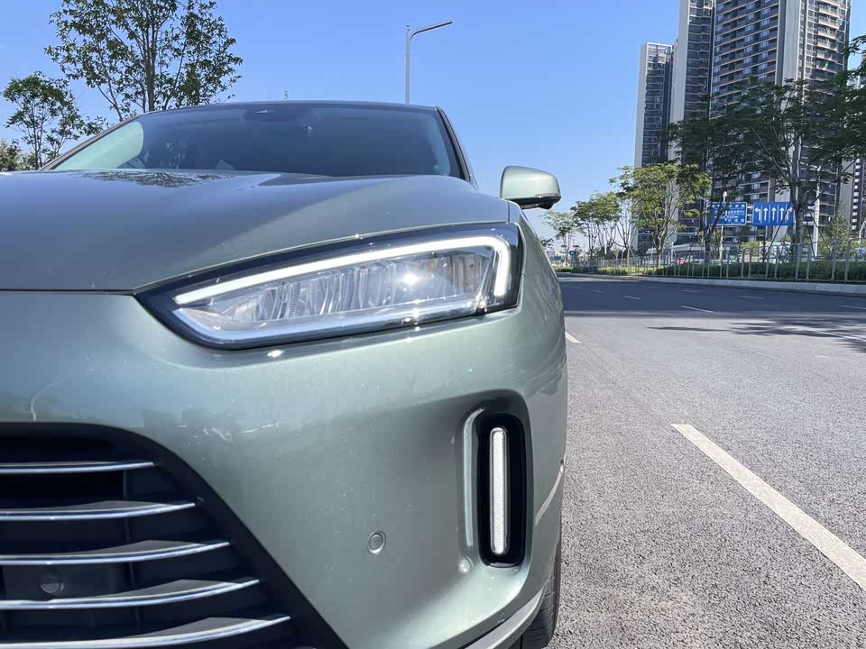 AITO Ask the world M5