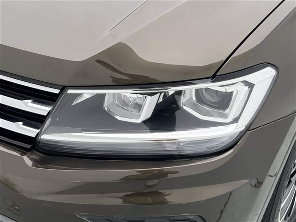 Volkswagen Tiguan L
