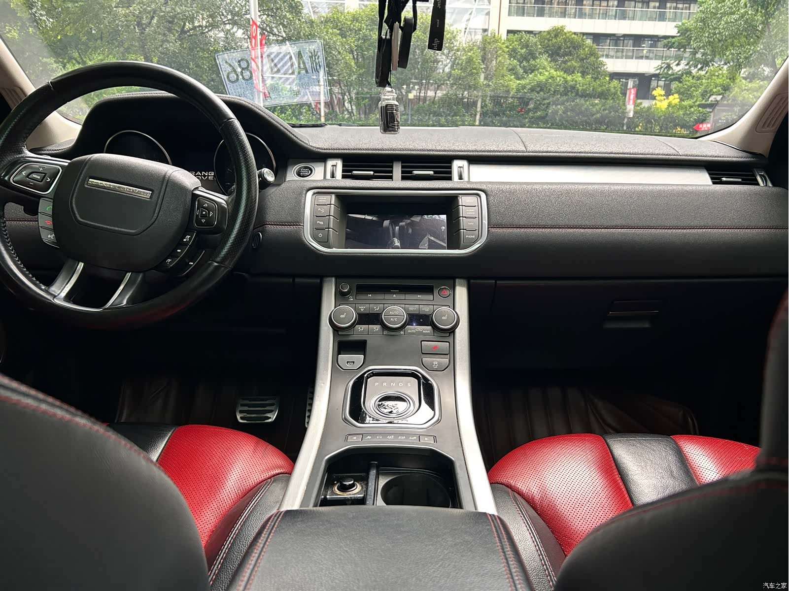 Land Rover Range Rover, 2012 15