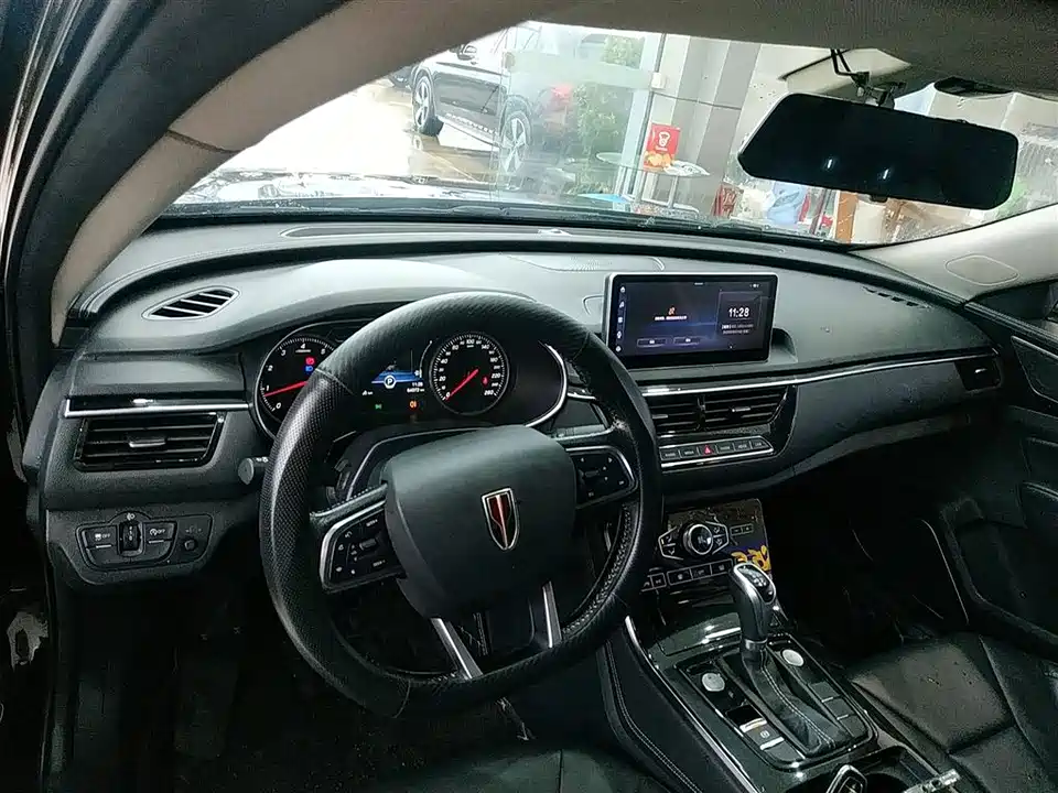 Hongqi H5