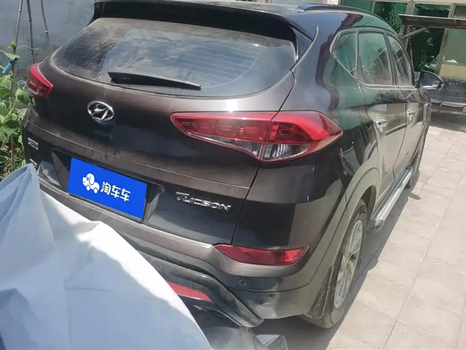 Hyundai Tucson