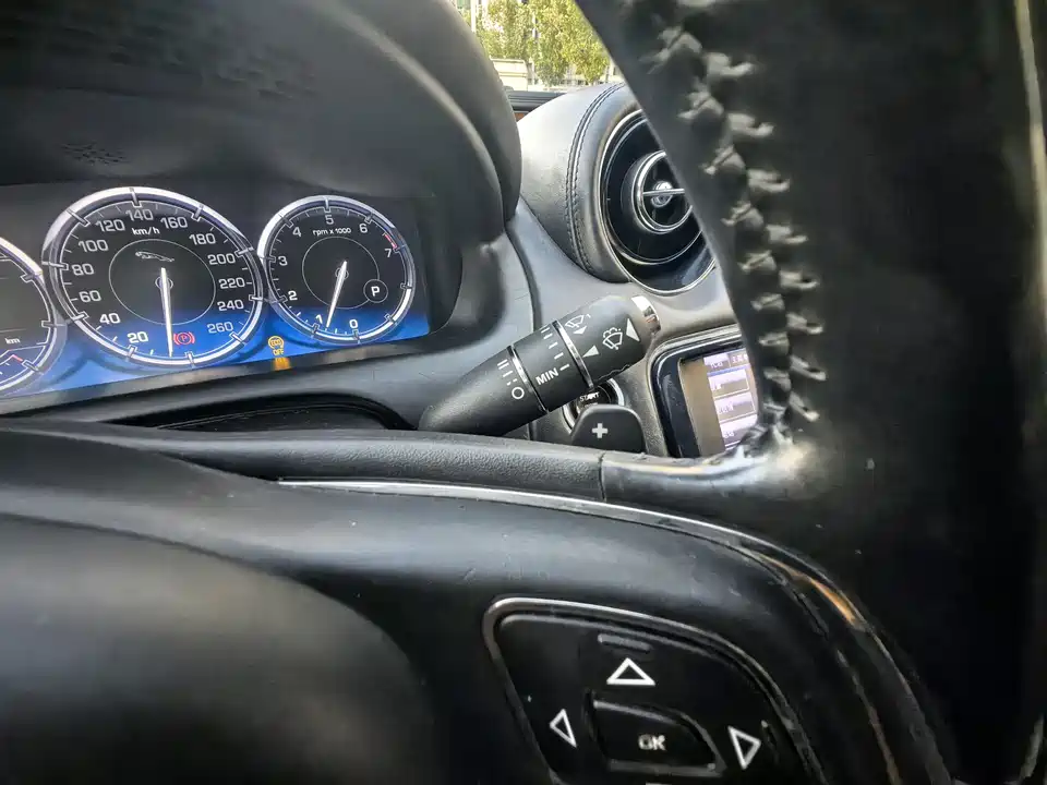 Jaguar XJ Jaguar XJ