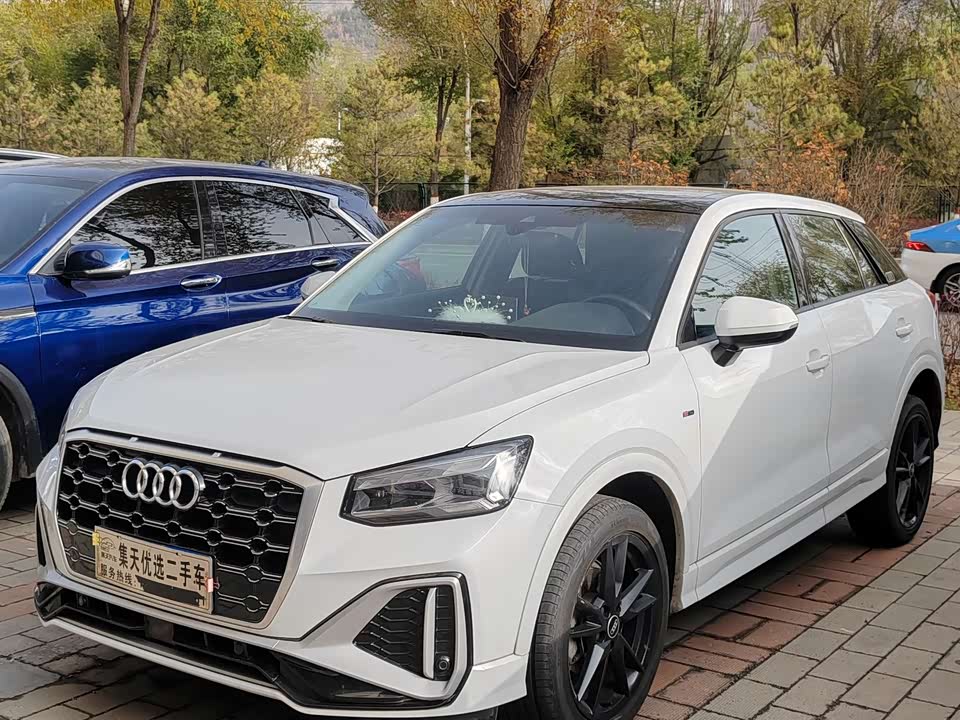 Audi Q2L